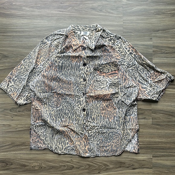 Vintage SOHO Cheetah/Tiger Print Button Up Shirt - Picture 1 of 5